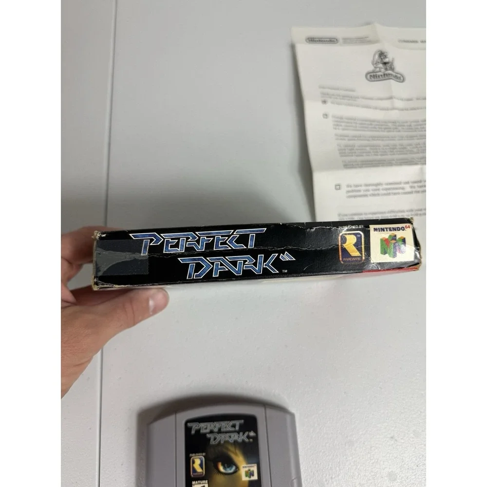 Perfect Dark - Nintendo 64 (N64) with Box, **Missing Manual** TESTED!